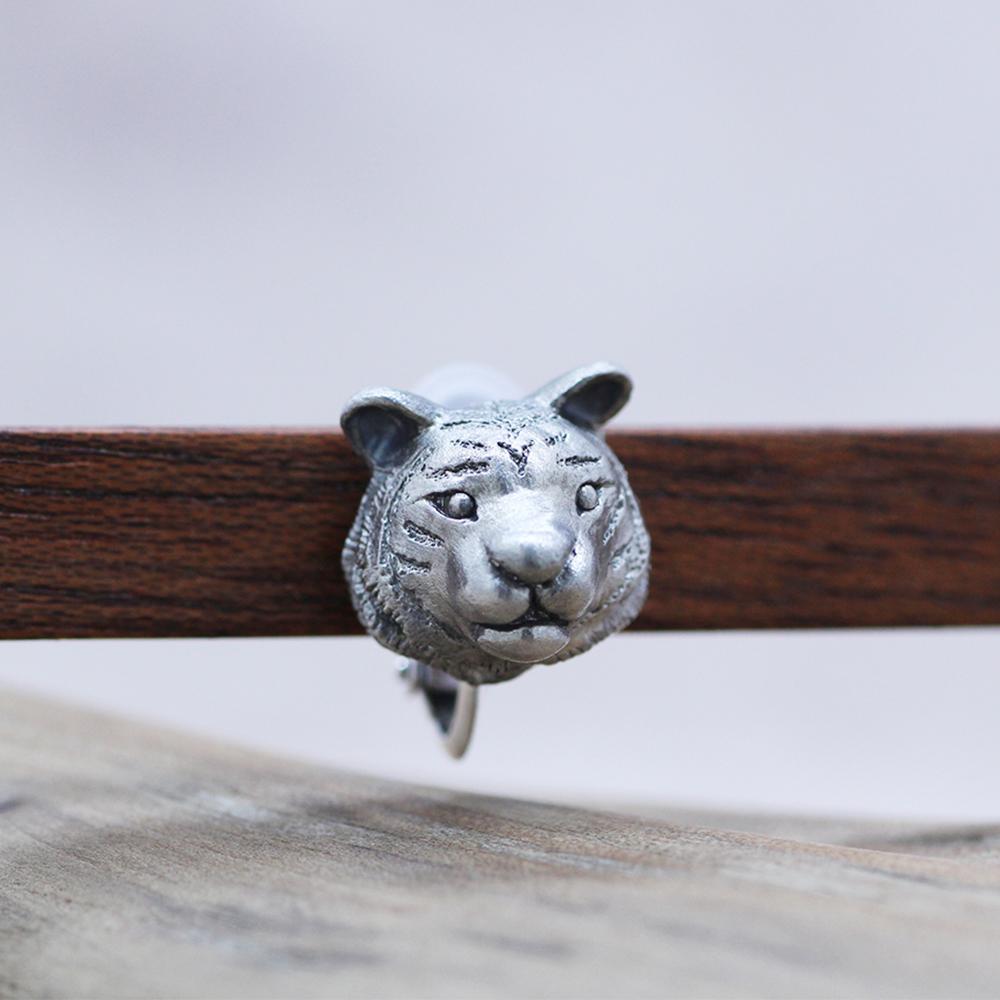 トラのシルバーイヤリング/阿吽のトラ（両耳） | 4枚目